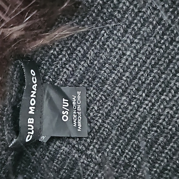 Club Monaco infinity fur scarf - Picture 7 of 7